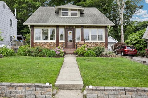 Homes For Sale - 75 Chestnut Avenue<br/> Pelham, NY 10803