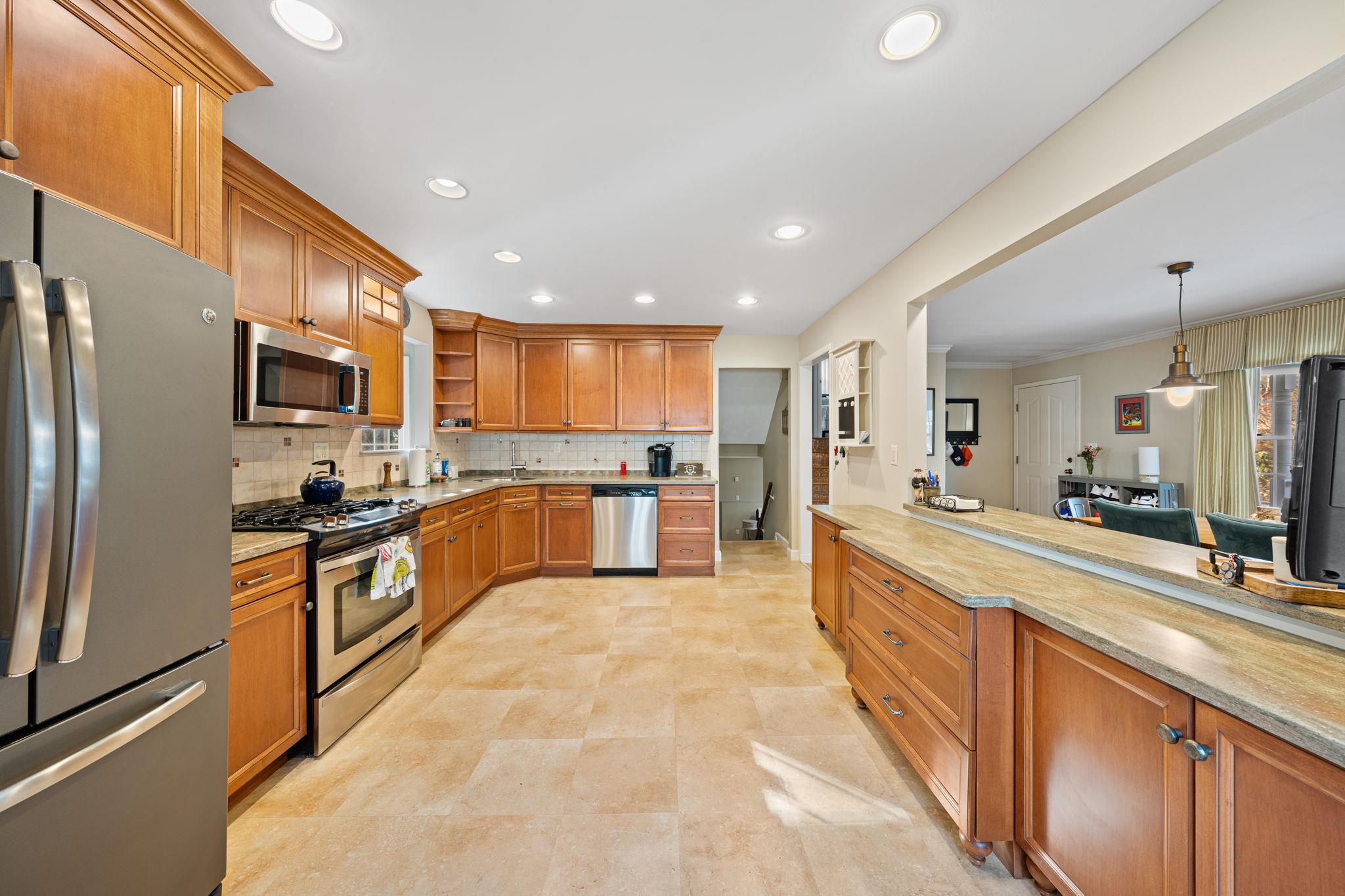 187 Austin Avenue, Tappan, New York image 17