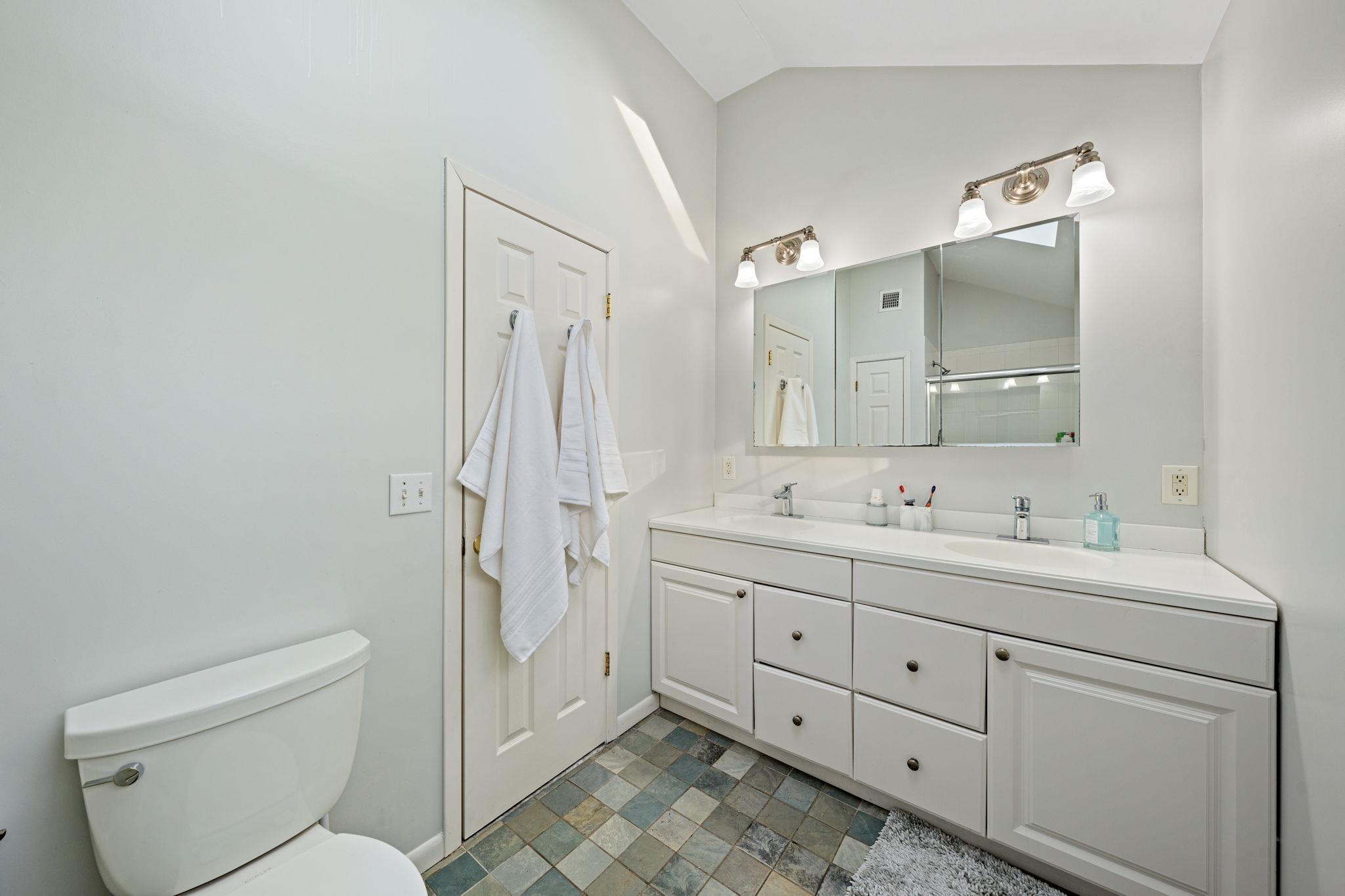 187 Austin Avenue, Tappan, New York image 27