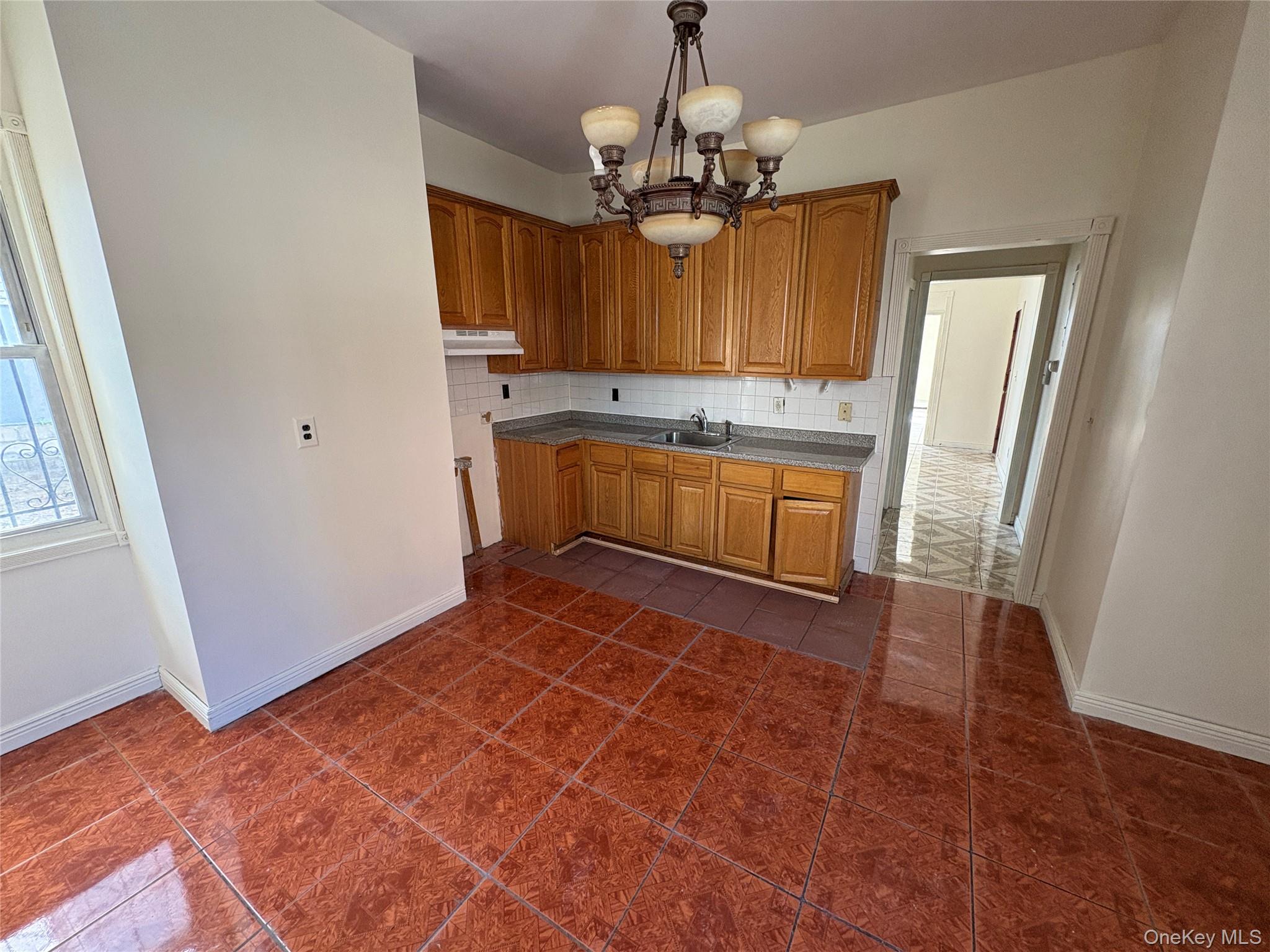 104 Oak Street 1