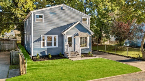 Photo of 8 Maple Street, Freeport, NY 11520 (MLS # 1066296)