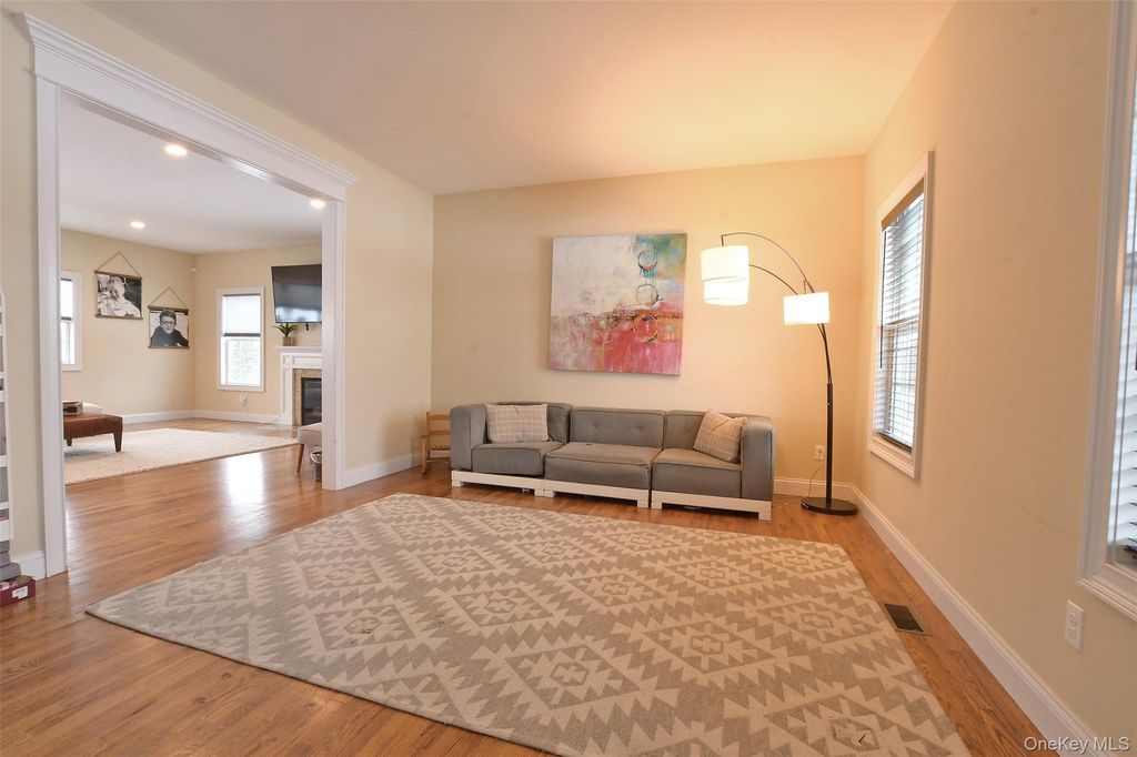 Photo of 5 Dogwood Lane, East Moriches, NY 11940 (MLS # 980499)