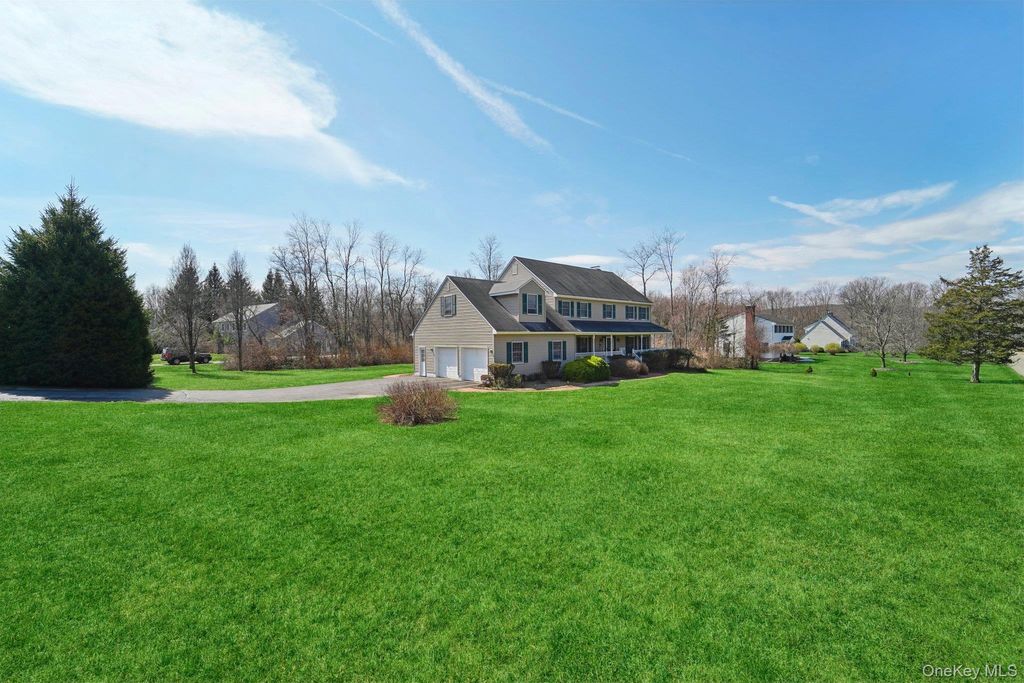 Photo of 1 Boxwood Lane, Montgomery, NY 12549 (MLS # 978250)