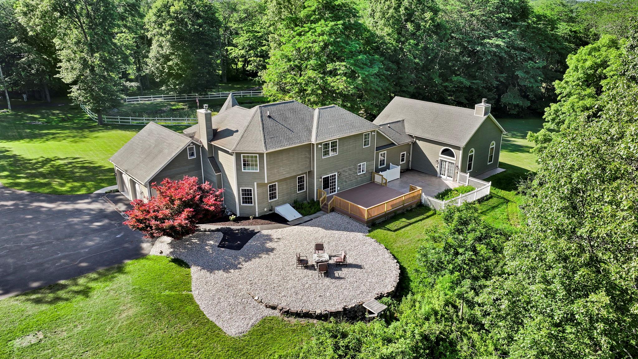 7 Meadowood Road