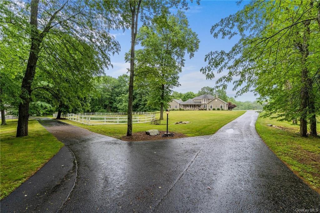 7 Meadowood Road
