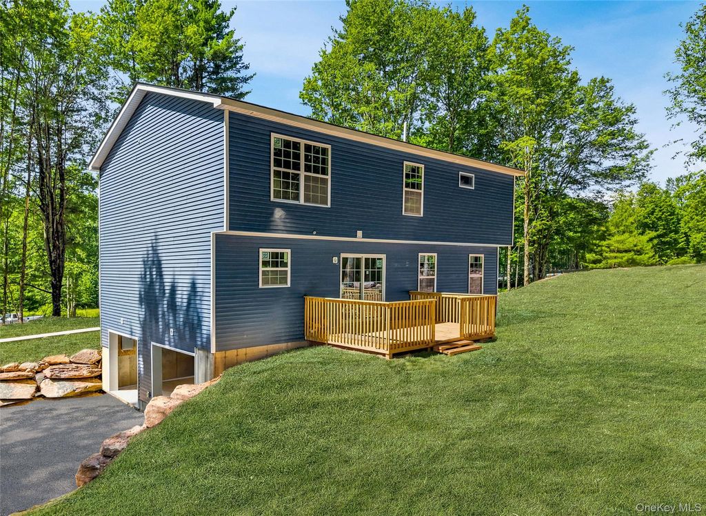 Photo of 17 Mountain Top Road, Mountain Dale, NY 12763 (MLS # 1023752)