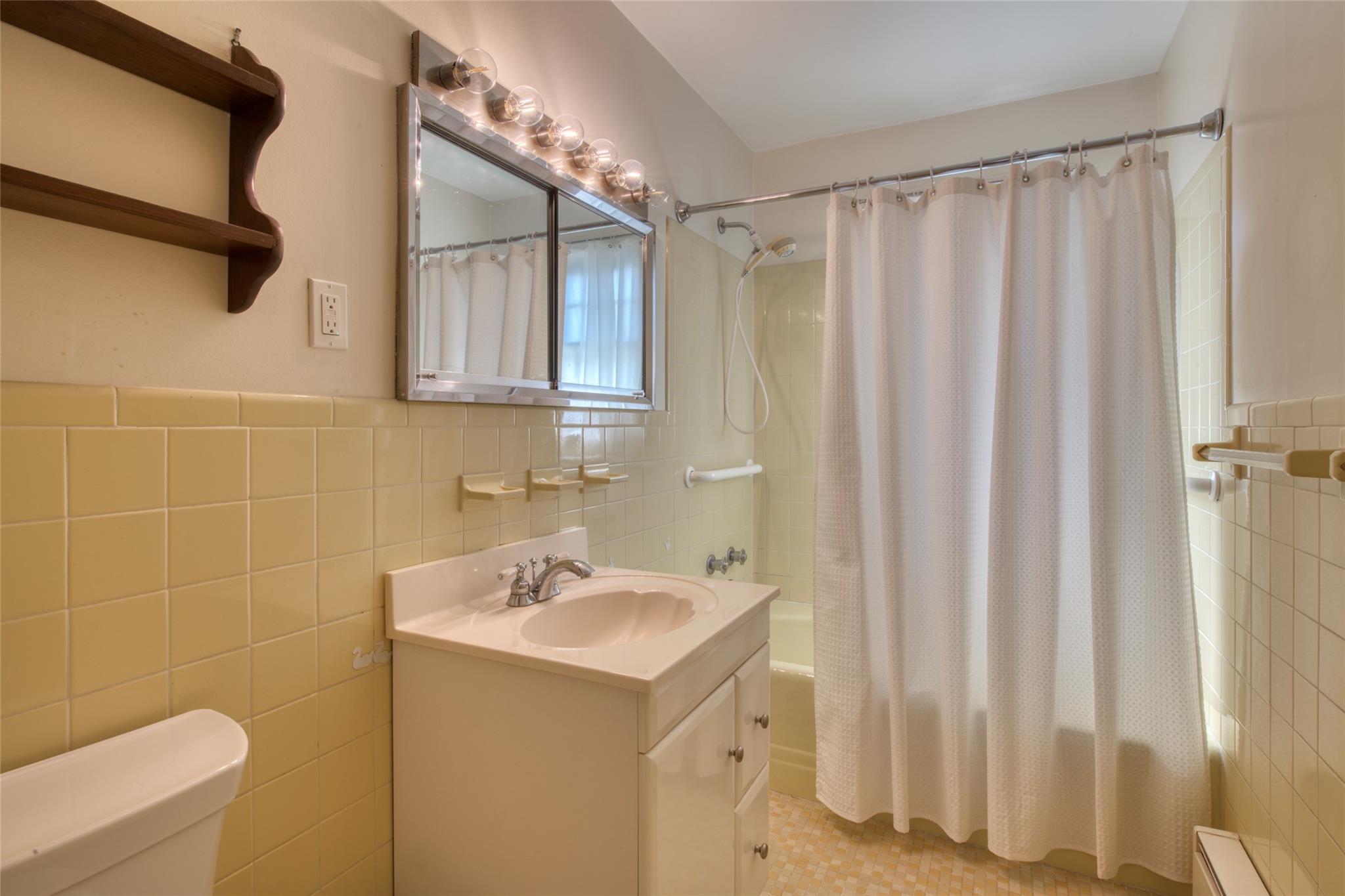 2255 Old Orchard Road, East Marion, New York image 17