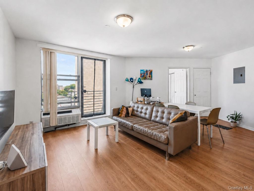 Photo of 81-15 Queens bouleva 7C Blvd, Elmhurst, NY 11373 (MLS # 997067)