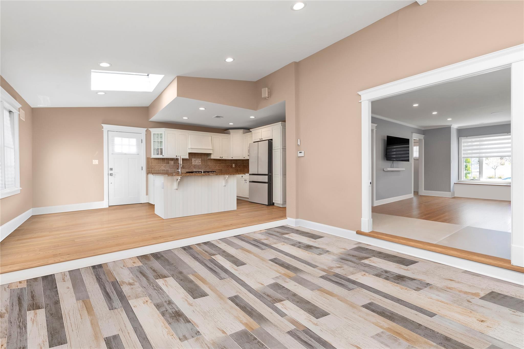 4 Oak Ridge Lane, Albertson, New York image 9