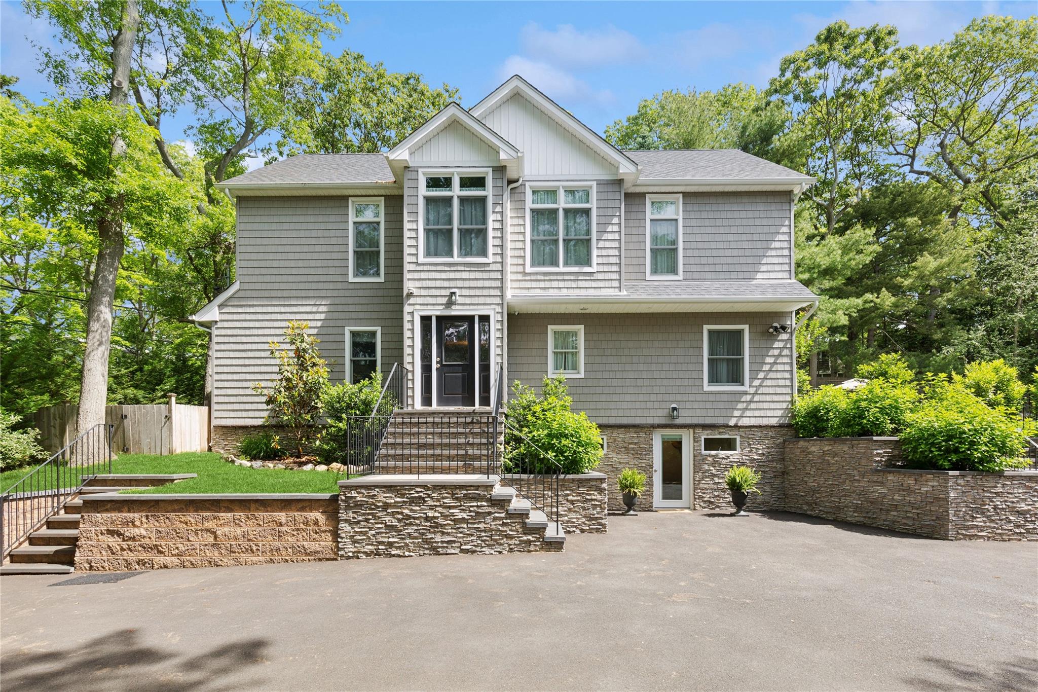 Property for Sale at Oakside Road, Smithtown, Hamptons, NY - Bedrooms: 4 
Bathrooms: 3  - $1,299,990