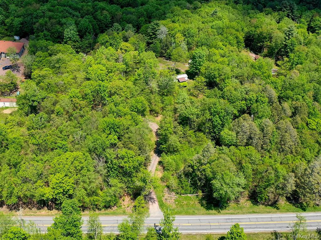 7173-7175 State Route 42