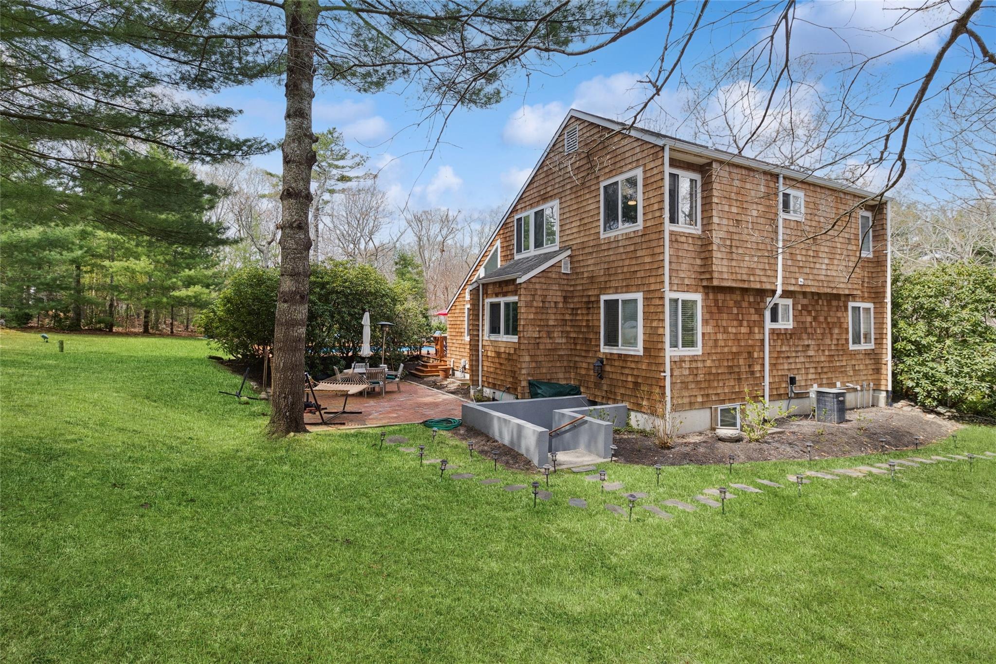 27 Ely Brook Road, East Hampton, New York image 20
