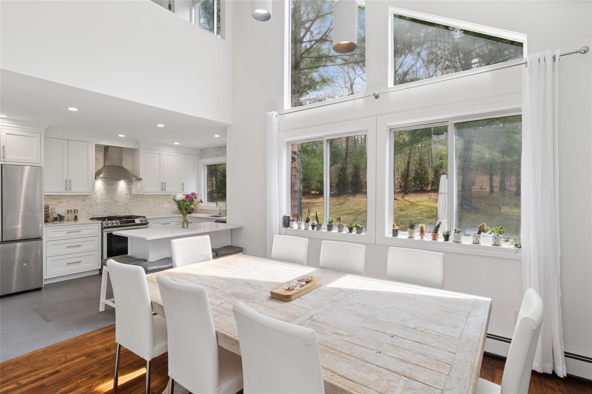 27 Ely Brook Road, East Hampton, New York image 9