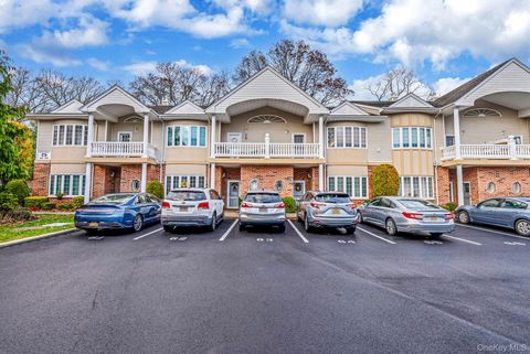 Condo For Sale - 66 Sarah Court<br/> Amityville, NY 11701