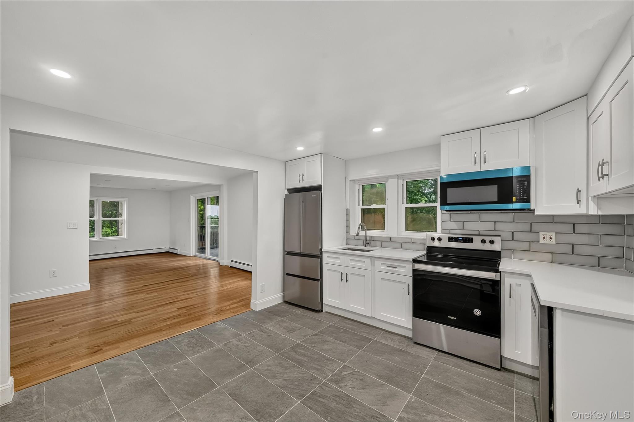 15 Arcadian Trail