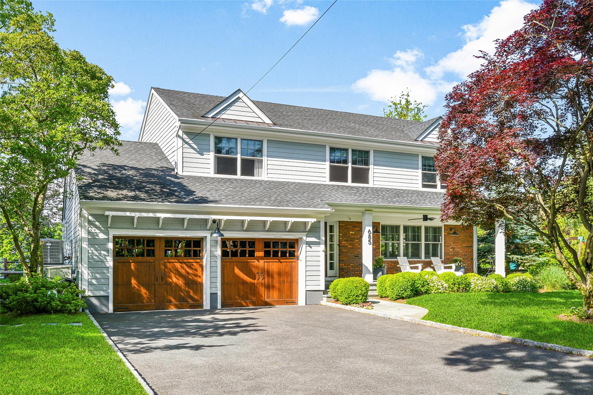 Barrymore Lane, Mamaroneck, New York - 4 Bedrooms  
4 Bathrooms  
8 Rooms - 