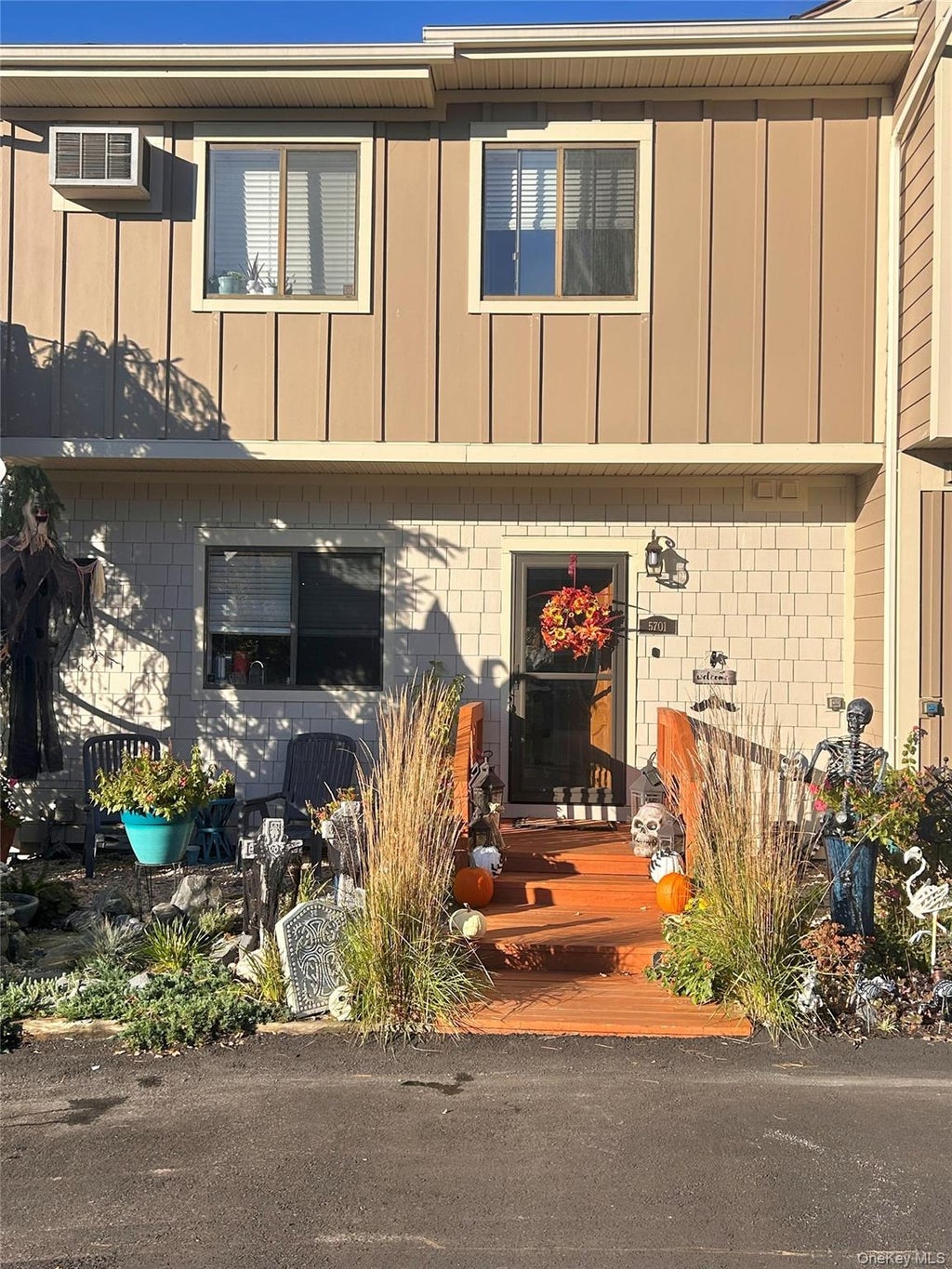 Photo of 5701 Chelsea Cove N, Hopewell Junction, NY 12533 (MLS # 1064553)
