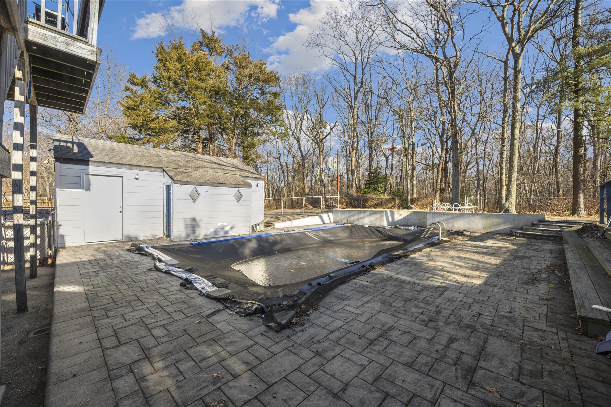 6 Leslie Lane, Massapequa, New York image 18