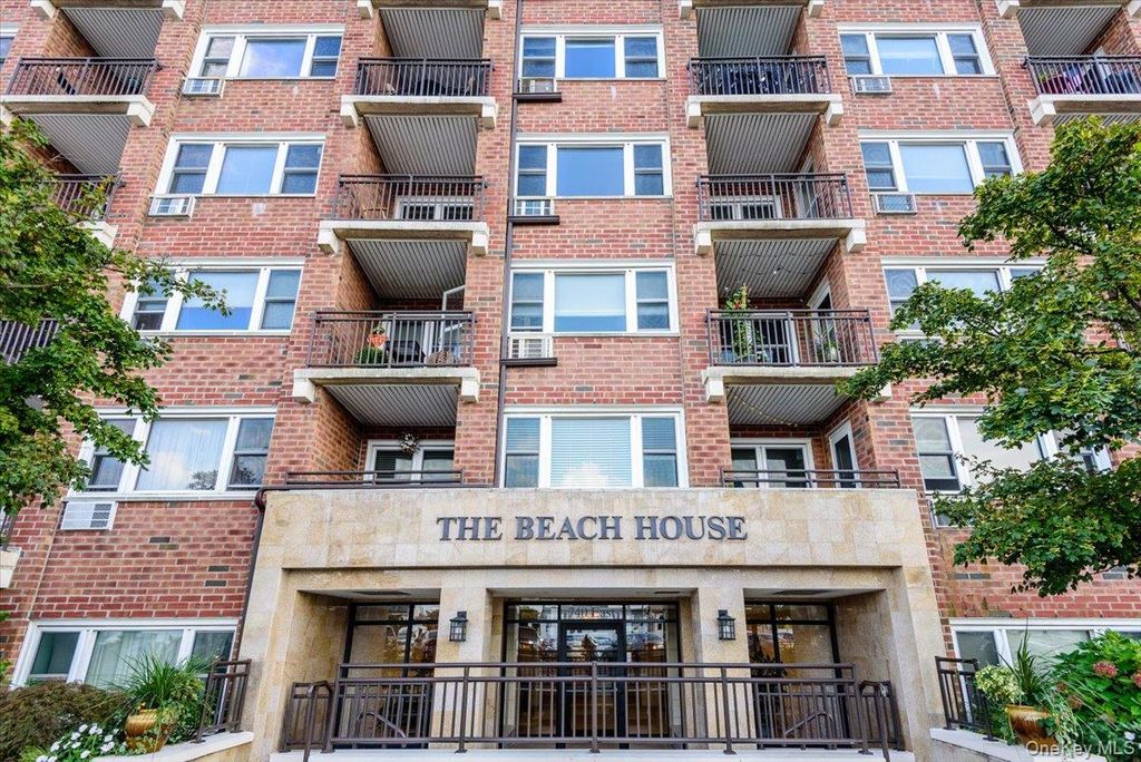 Photo of 740 E Broadway #2J, Long Beach, NY 11561 (MLS # 964248)