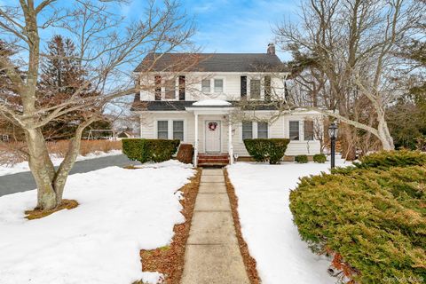 Homes For Sale - 205 Jayne Avenue<br/> Patchogue, NY 11772