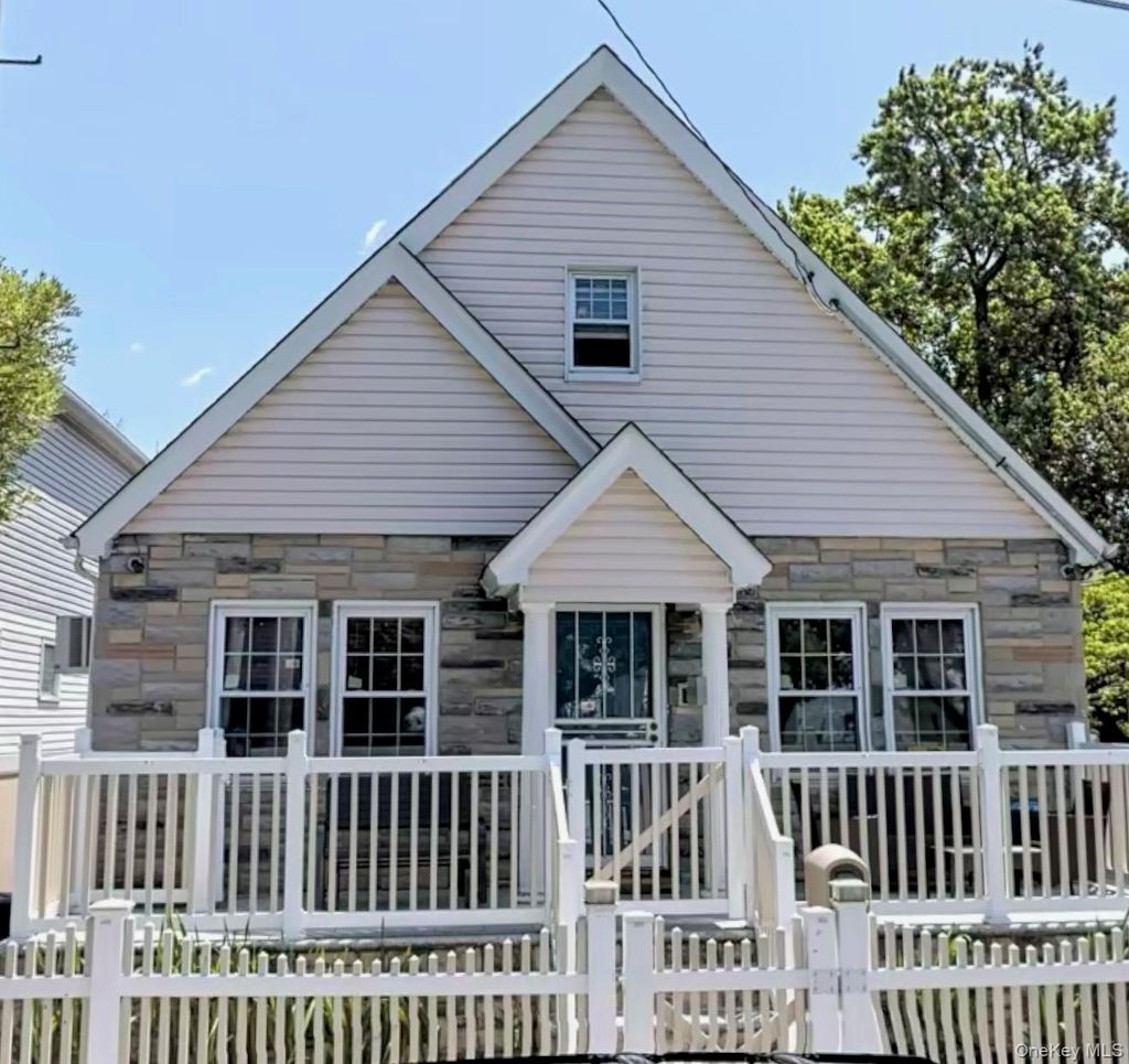 Photo of 133-29 120th Street St, South Ozone Park, NY 11420 (MLS # 979907)