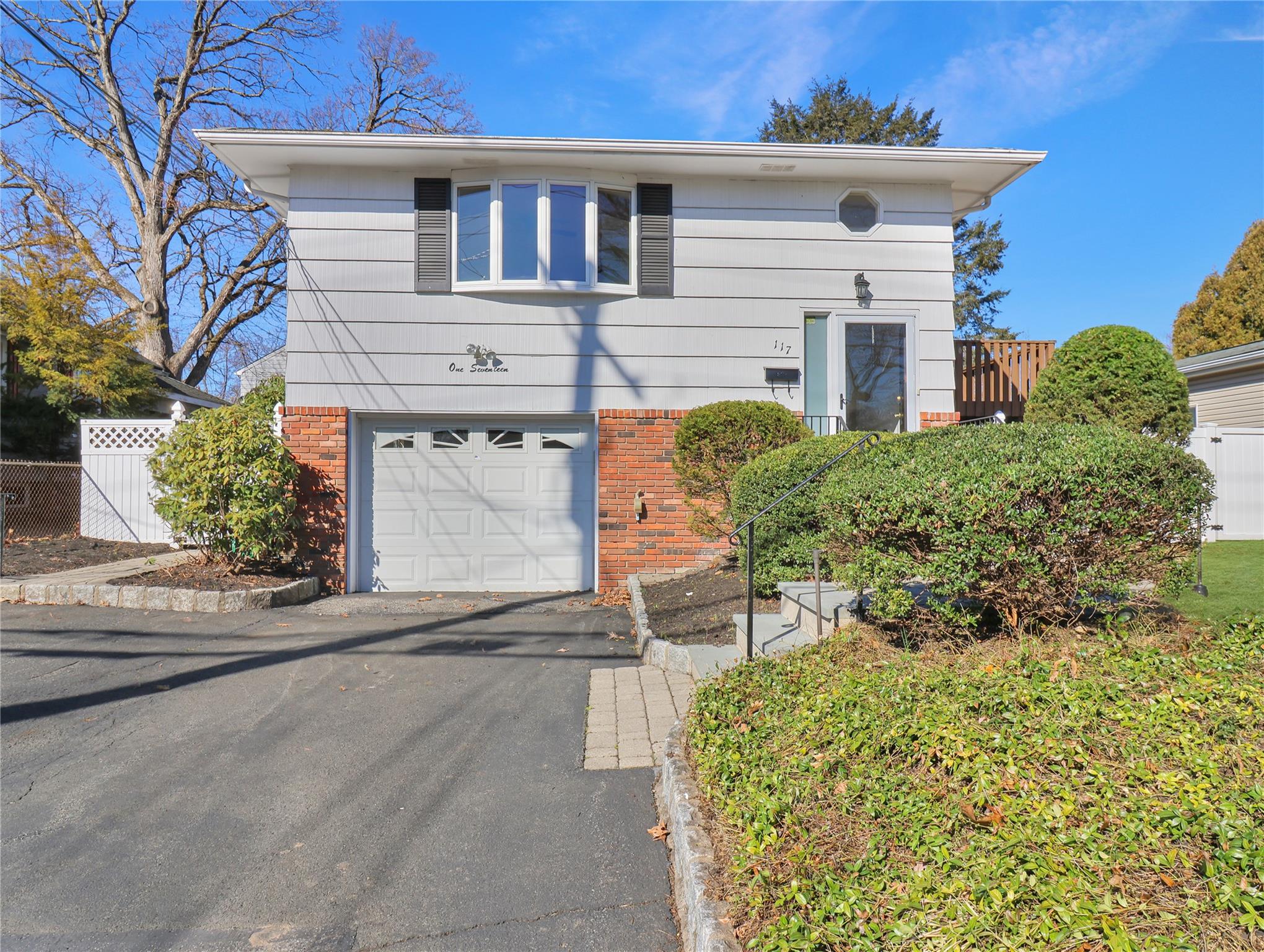 117 S William Street, Pearl River, New York image 45