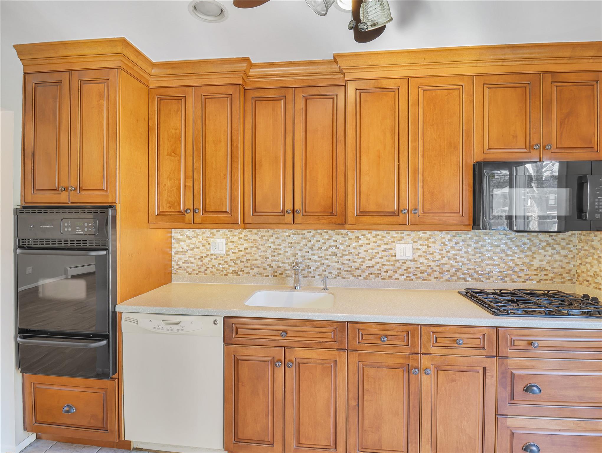 117 S William Street, Pearl River, New York image 15