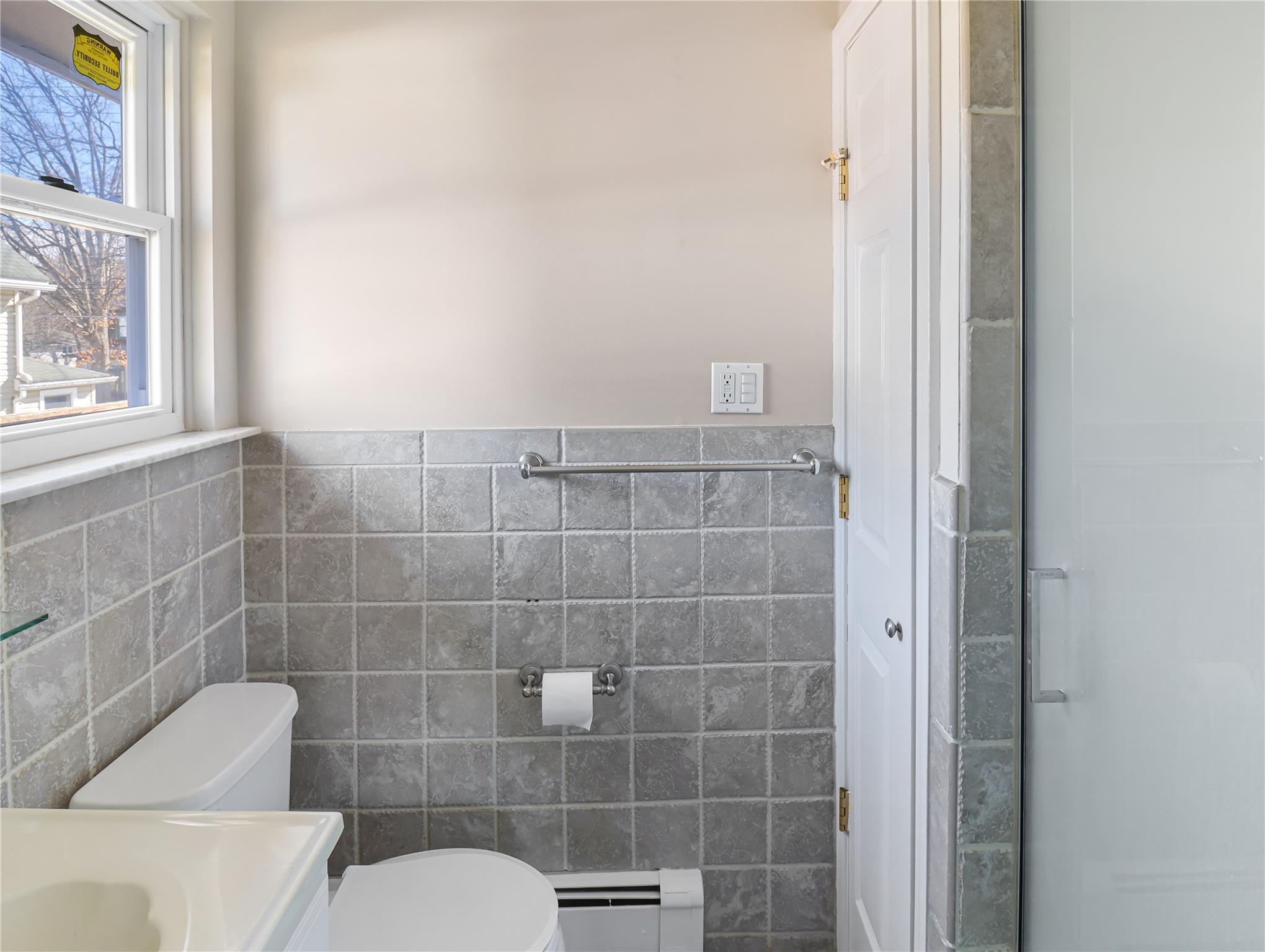 117 S William Street, Pearl River, New York image 28