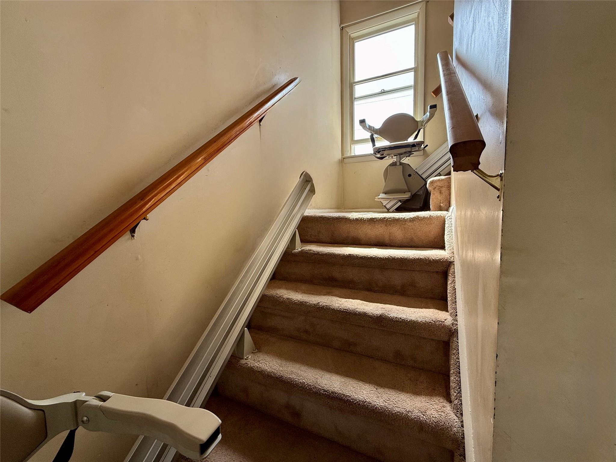 13 Hilltop Lane, Wheatley Heights, New York image 8