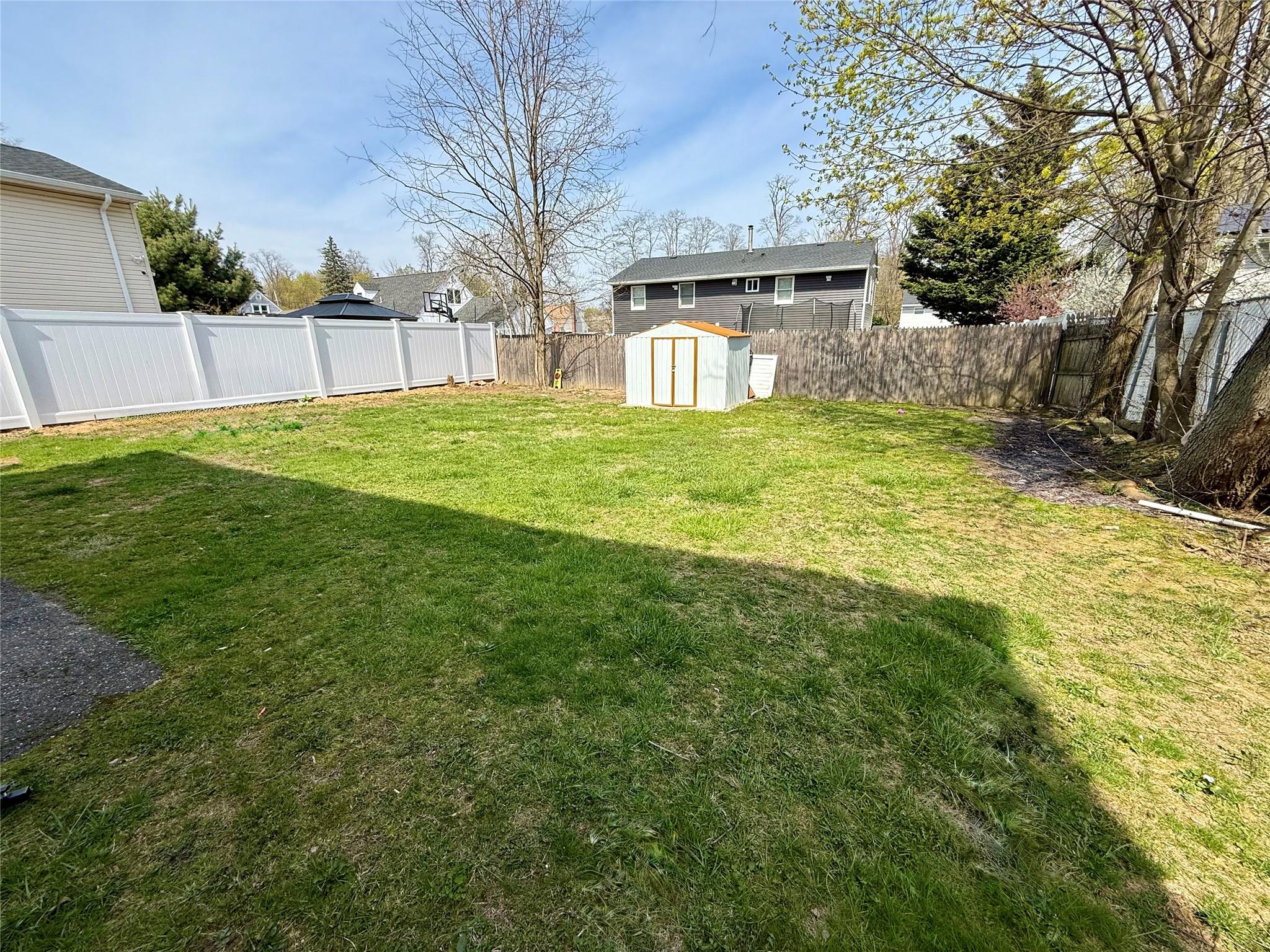 13 Hilltop Lane, Wheatley Heights, New York image 18