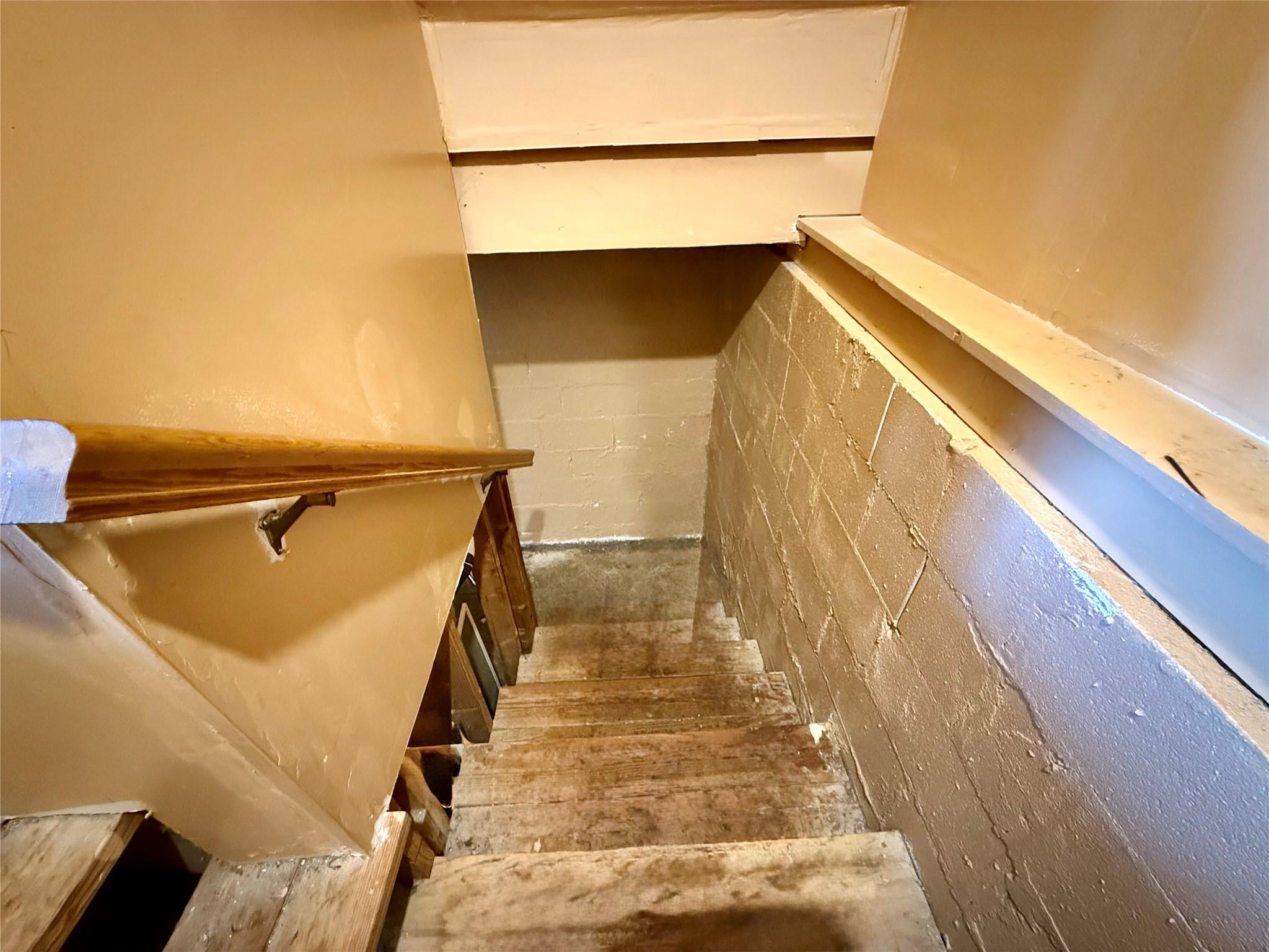 13 Hilltop Lane, Wheatley Heights, New York image 14