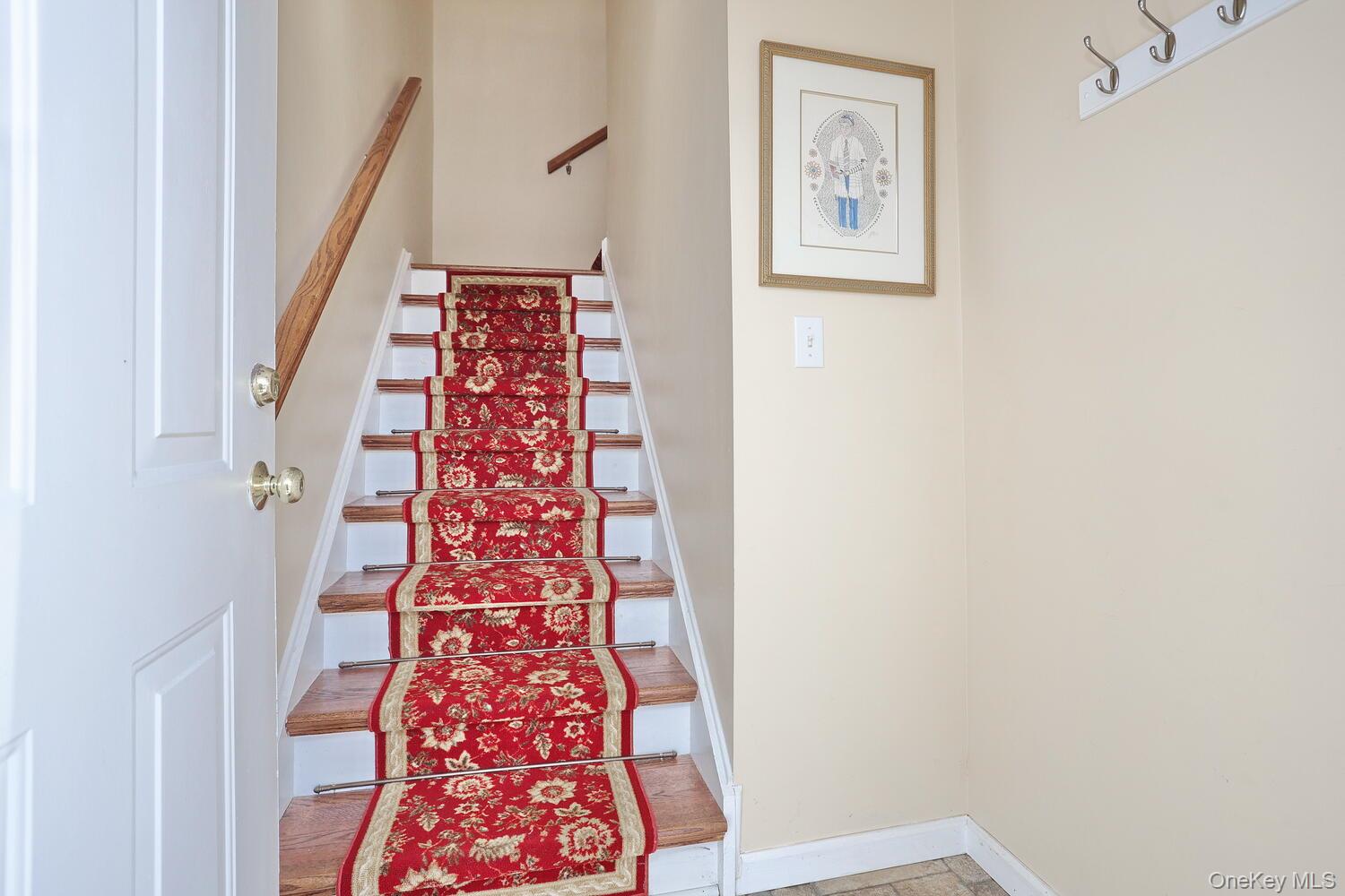 262 E Crooked Hill Road