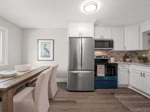 Homes For Sale - 40 W 4th St #115<br/> Patchogue, NY 11772