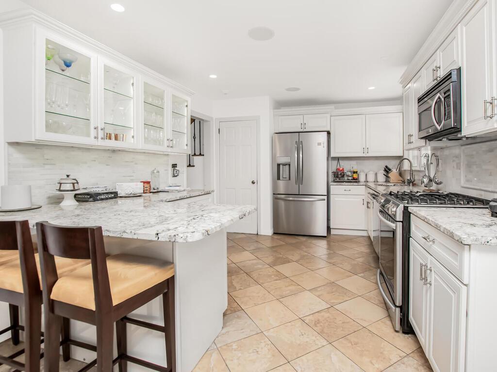 156 Homewood Avenue, Yonkers, New York image 20