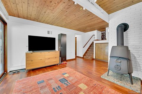 Tiny photo for 120 Kitchawan Road, Pound Ridge, NY 10576 (MLS # 995418)