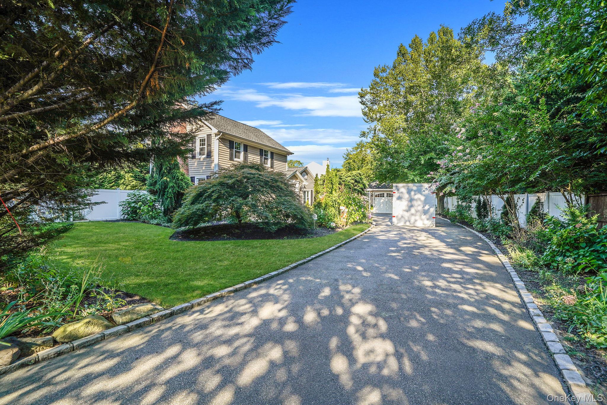 392 N Country Road