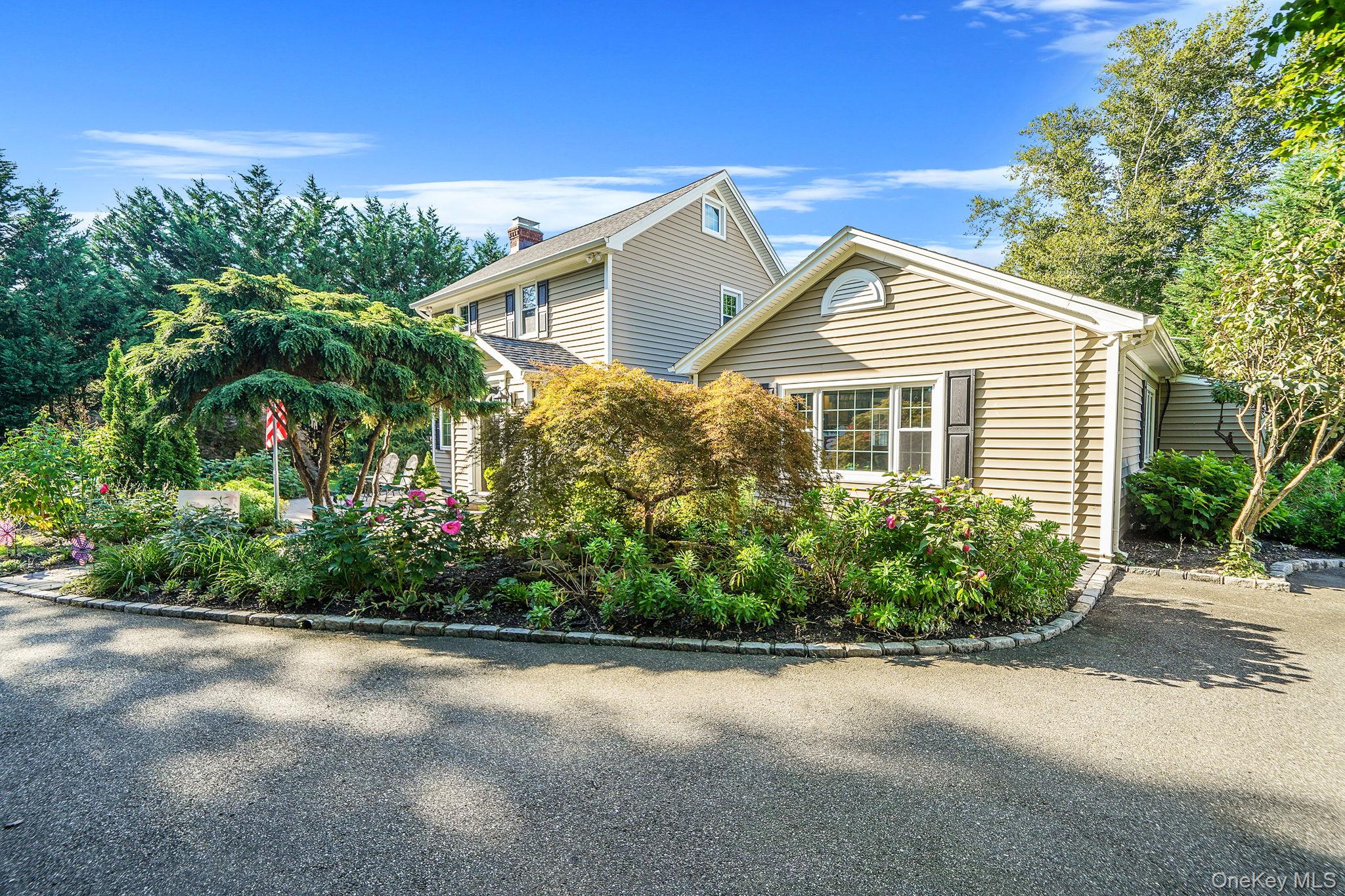 392 N Country Road