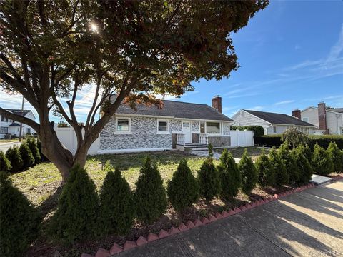 Photo of 57 Princess Street, Hicksville, NY 11801 (MLS # 926022)