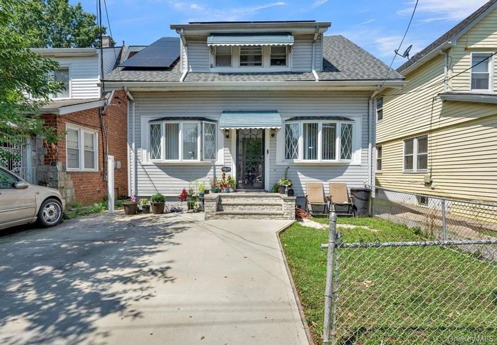 Photo of 106-10 217th Street, Queens Village, NY 11429 (MLS # 963733)