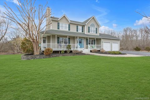 Homes For Sale - 108 Vista Court<br/> Jamesport, NY 11947