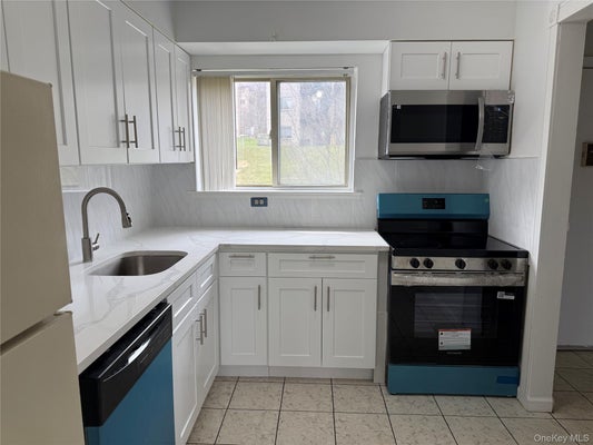 26 COOPER RD APT 811, POUGHKEEPSIE, NY 12603 - Image bfb4233ec00ce7b377c1d4c563acb7d0/1712004321