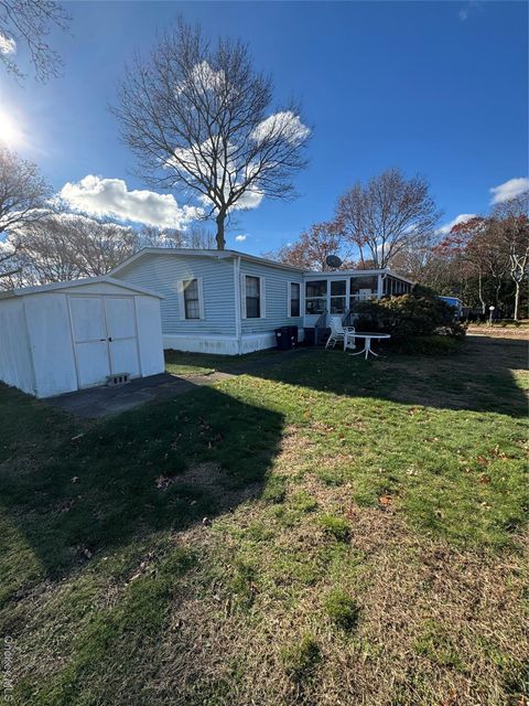 92 Willow Drive East Quogue NY 11942