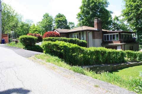 Homes For Sale - 37 Valhalla Road<br/> Carmel, NY 10512