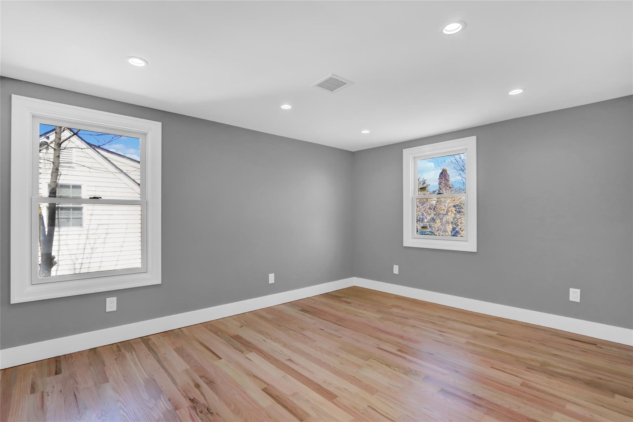 77 Carlls Path, North Babylon, New York image 18