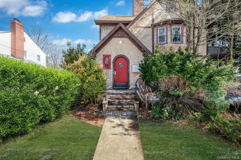 22 Fairview Boulevard Hempstead NY 11550