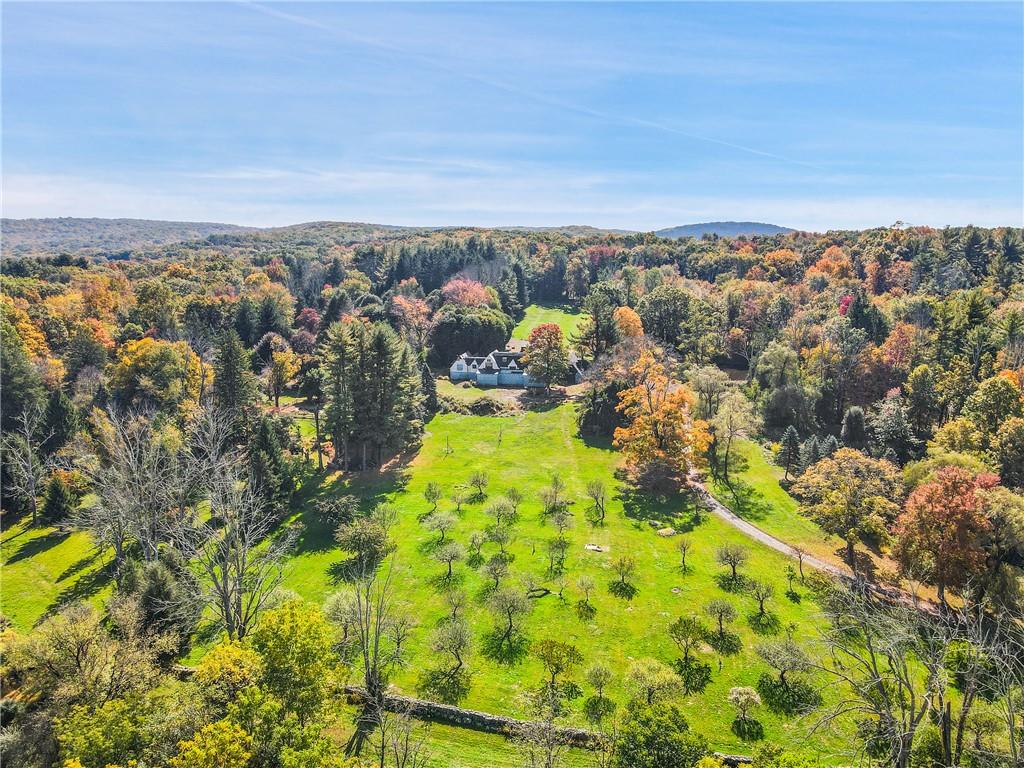 34 Boutonville Road, Pound Ridge, New York image 5