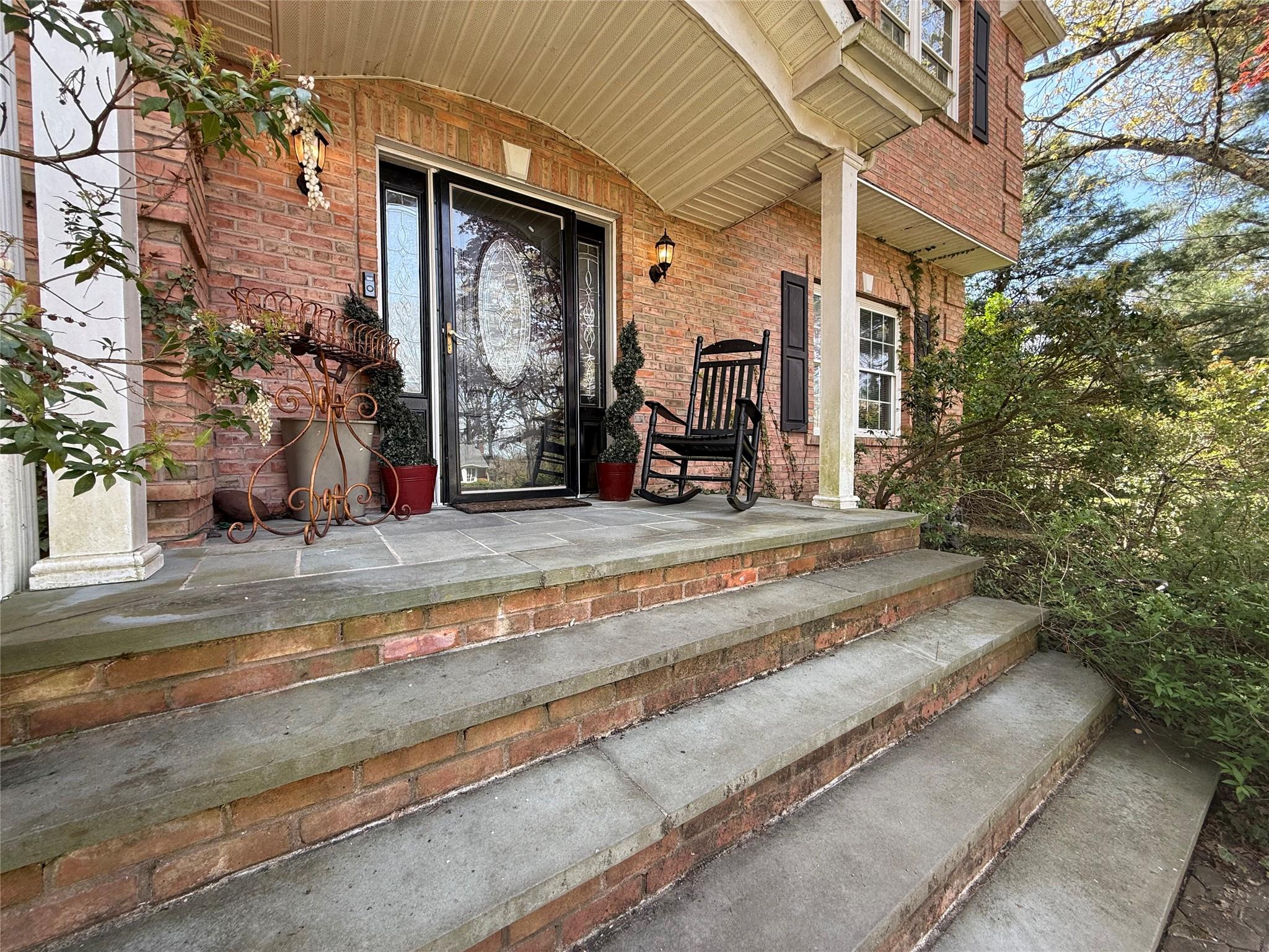 48 Hennessey Drive