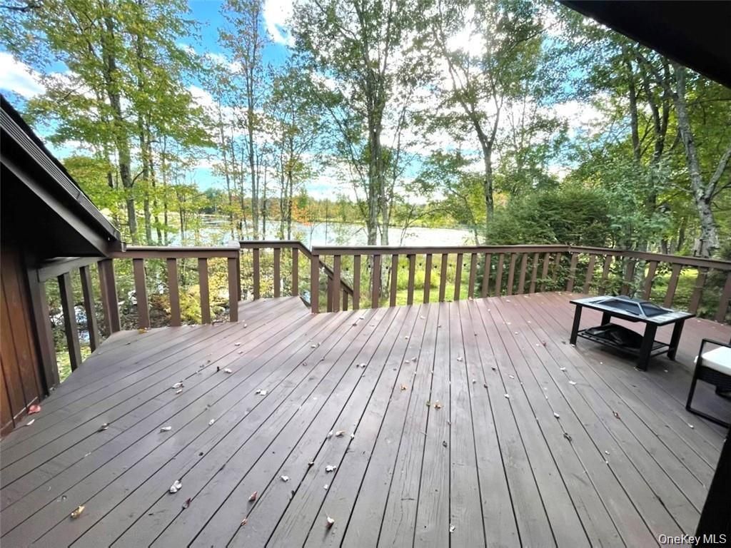 Photo of 8 Lakeside Drive, Monticello, NY 12701 (MLS # 984618)