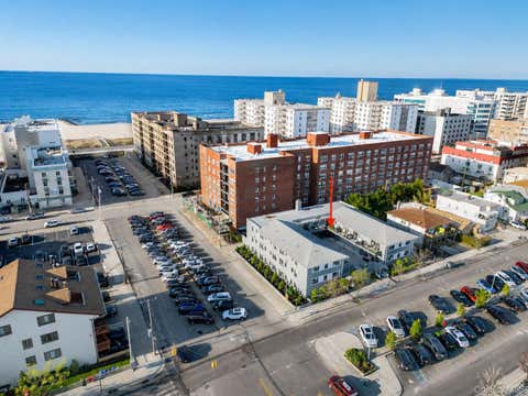 Apartment For Rent - 470 E Broadway #B-2<br/> Long Beach, NY 11561