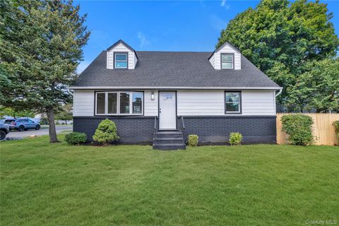 420 Pulaski Road East Northport NY 11731